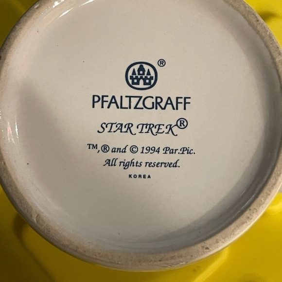 Star Trek The Next Generation USS Enterprise Pfaltzgraff 1994 Ceramic Mug - chip - Picture 7 of 9